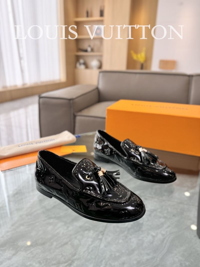 Louis Vuitton Low Shoes